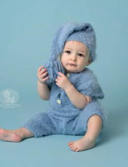 Пухнастий комбінезон та шапочка-ковпак для дитячої фотосесії